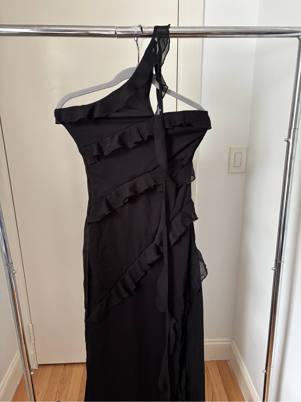 NWT PrettyLittleThing Tall Black One Shoulder Ruffle Maxi Dress Formal Evening - Picture 8 of 13